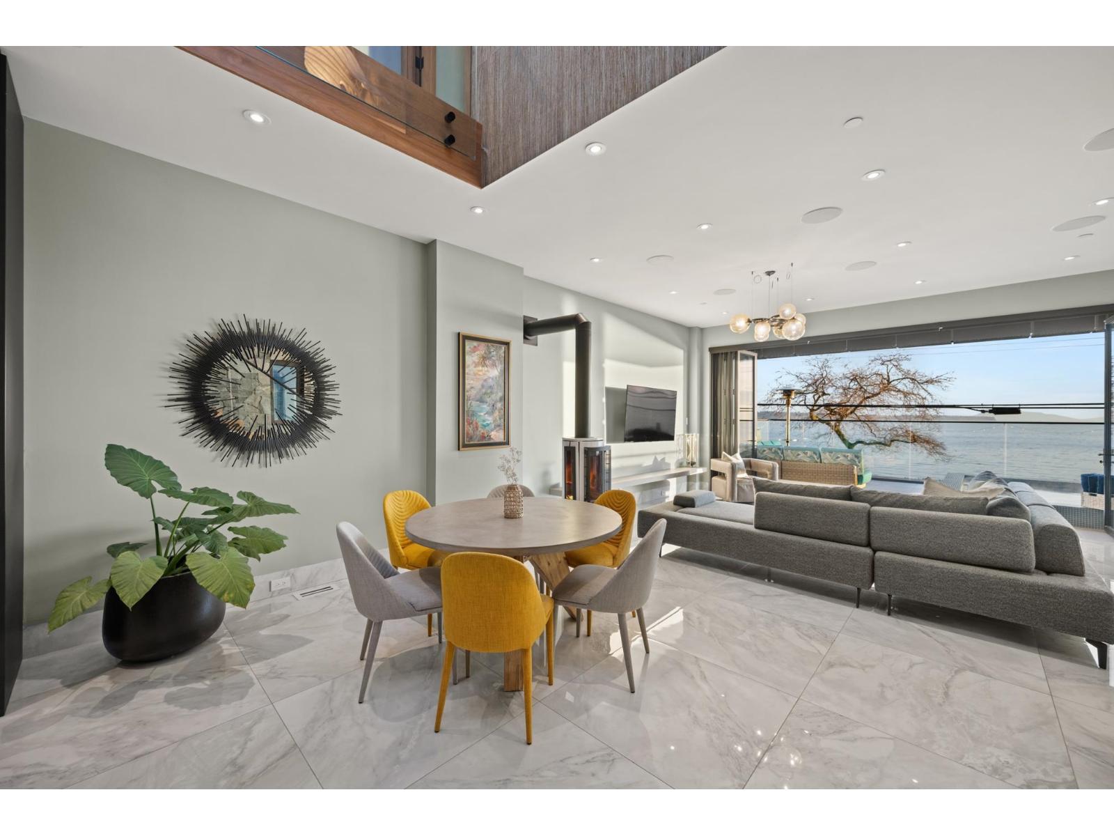 14555 Marine Drive, White Rock, British Columbia V4B 1B5 - Photo 11 - R3069349