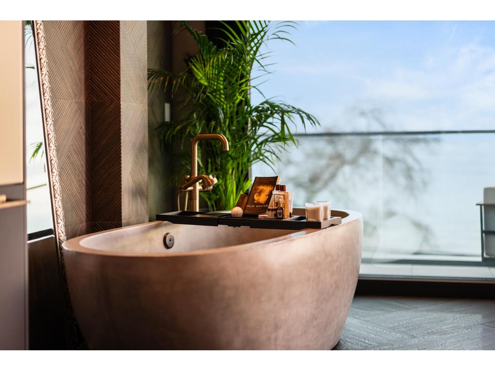 14555 Marine Drive, White Rock, British Columbia V4B 1B5 - Photo 6 - R3069349