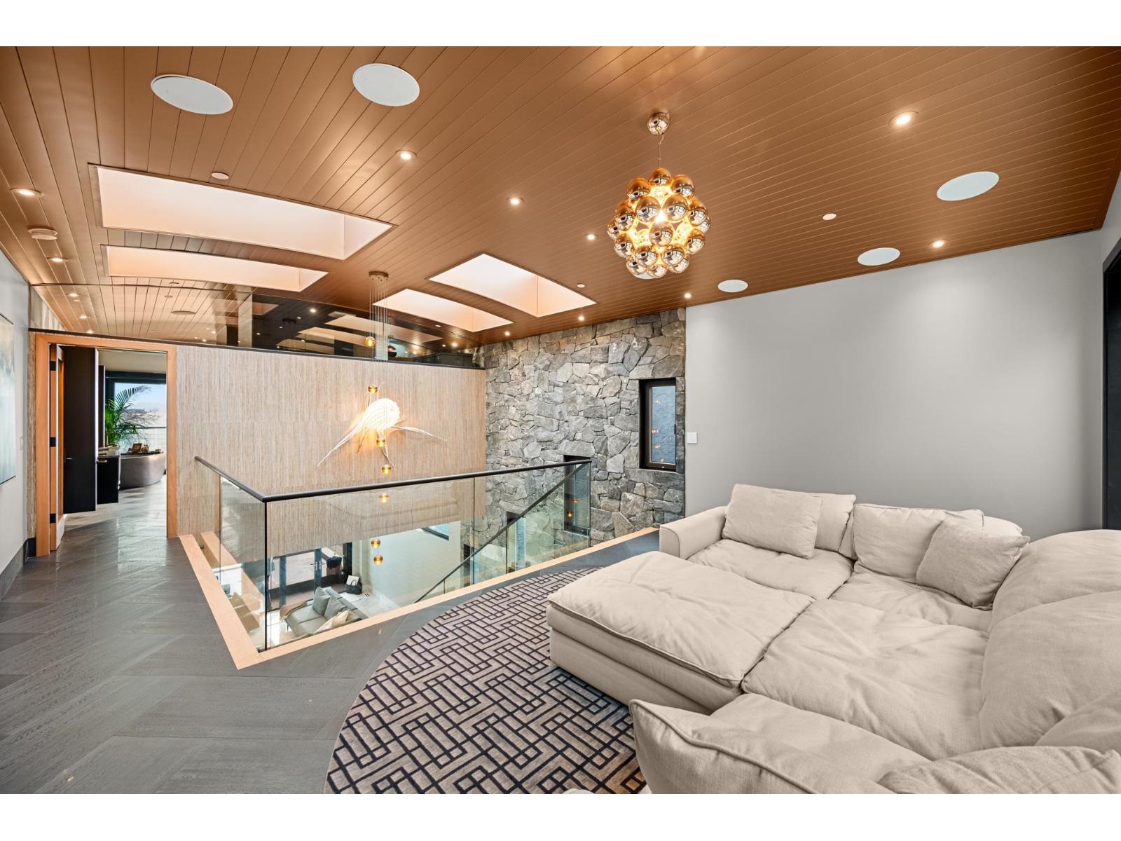 14555 Marine Drive, White Rock, British Columbia V4B 1B5 - Photo 28 - R3069349