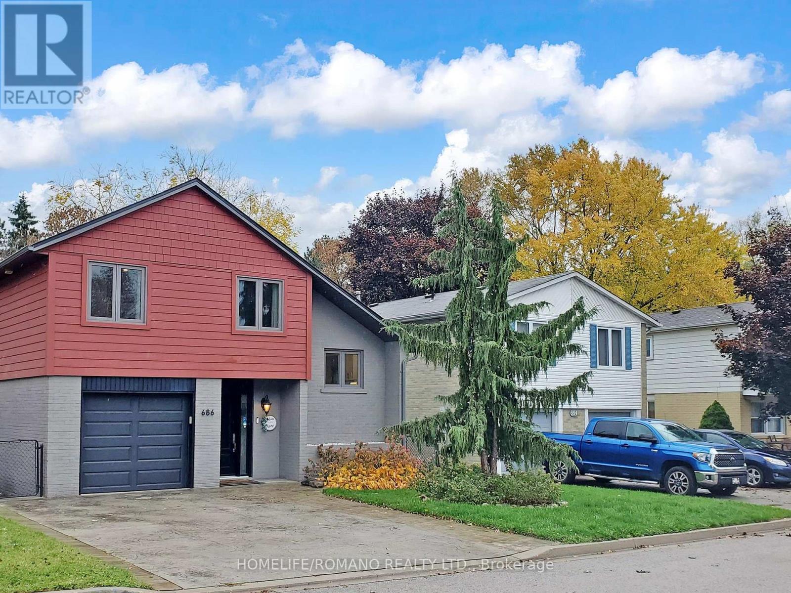 686 Irwin Crescent, Newmarket, Ontario  L3Y 5A2 - Photo 2 - N12572504