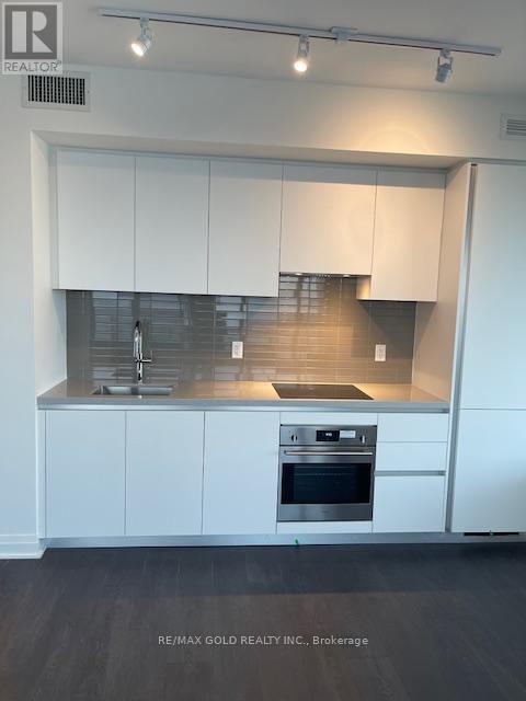 4202 - 4015 The Exchange Street, Mississauga, Ontario L5B 0N9 - Photo 15 - W12572554