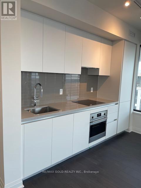 4202 - 4015 The Exchange Street, Mississauga, Ontario L5B 0N9 - Photo 16 - W12572554