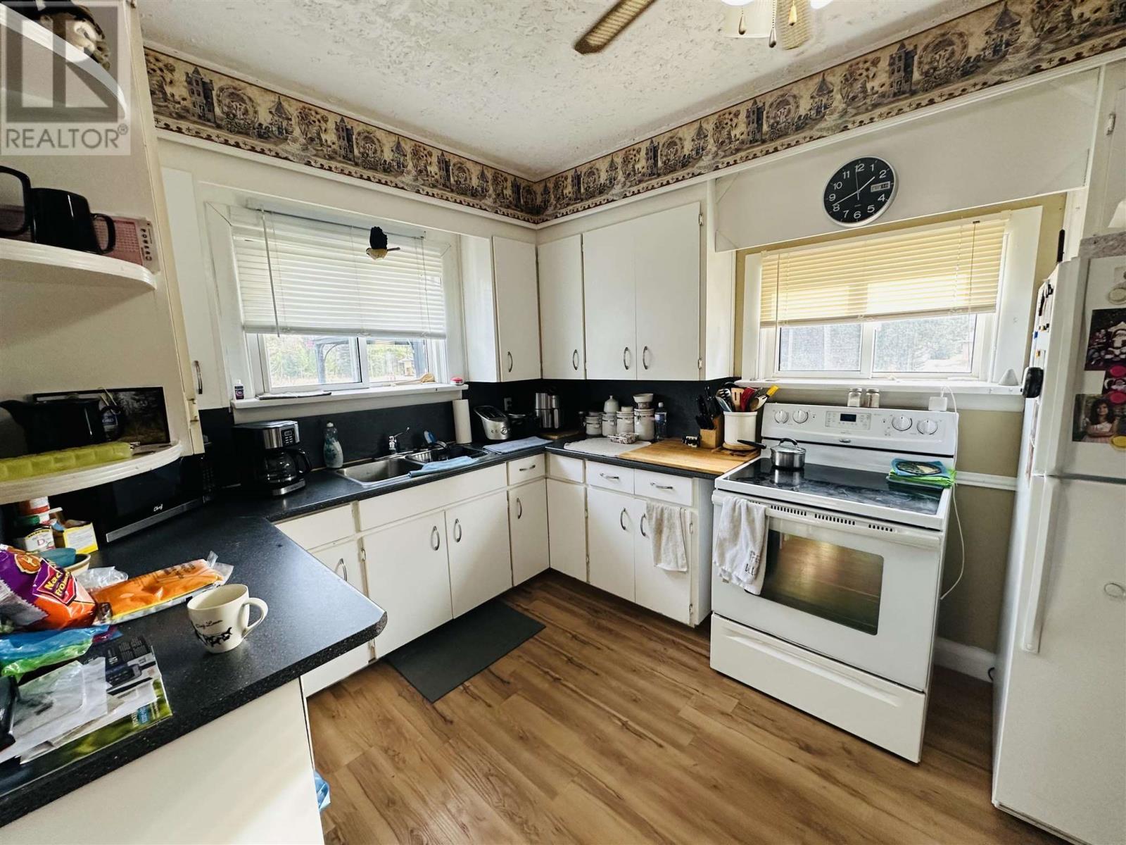 1925 Arthur St W, Thunder Bay, Ontario  P7K 1C7 - Photo 15 - TB251084