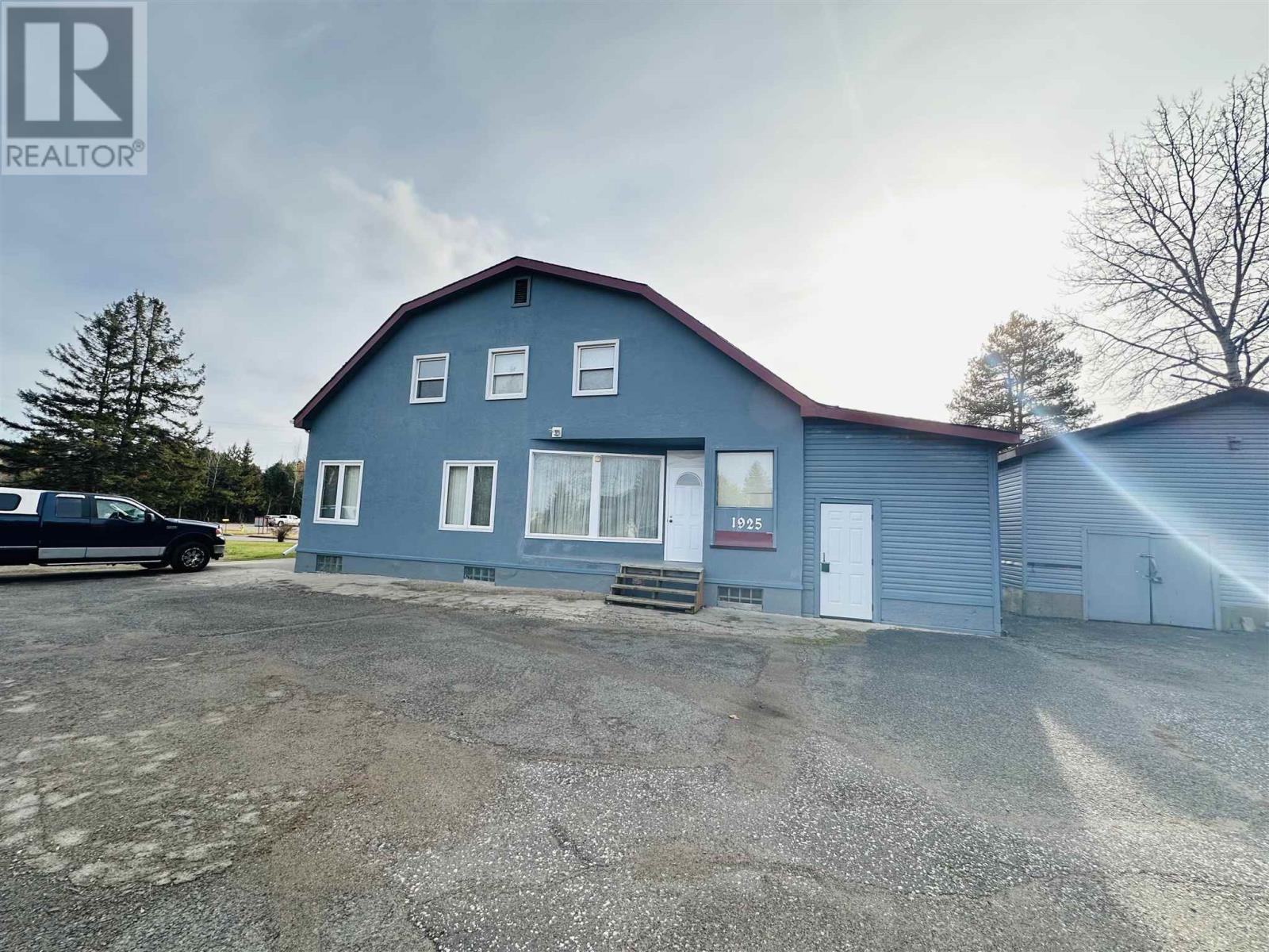 1925 Arthur ST W, Thunder Bay, Ontario