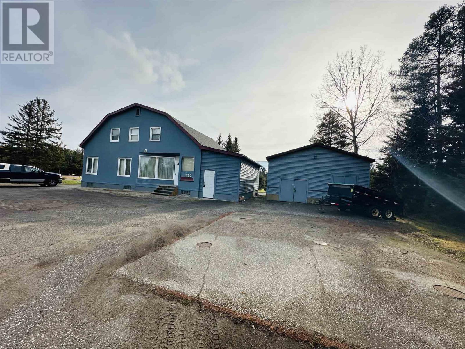 1925 Arthur St W, Thunder Bay, Ontario  P7K 1C7 - Photo 2 - TB251084