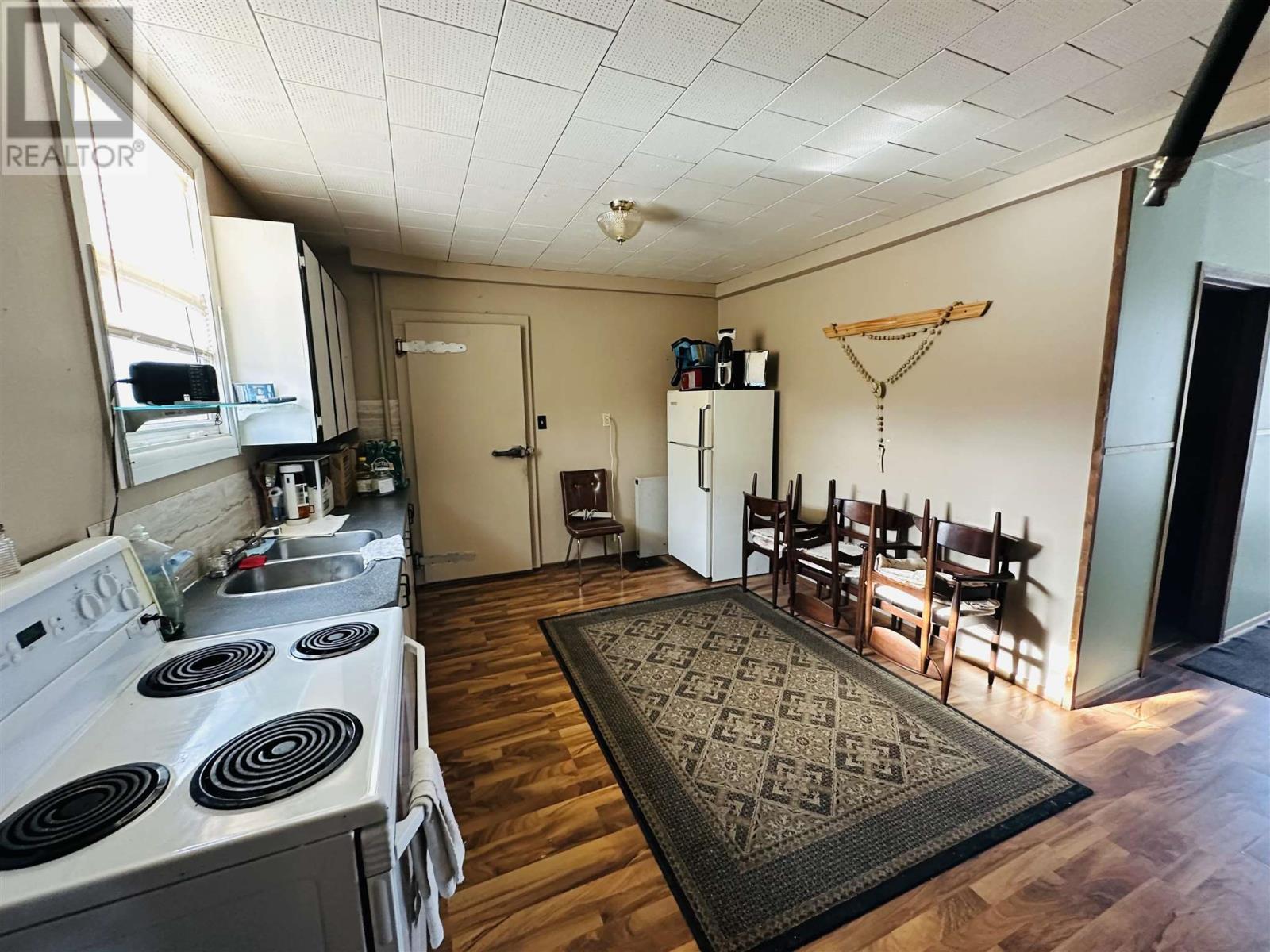 1925 Arthur St W, Thunder Bay, Ontario  P7K 1C7 - Photo 29 - TB251084