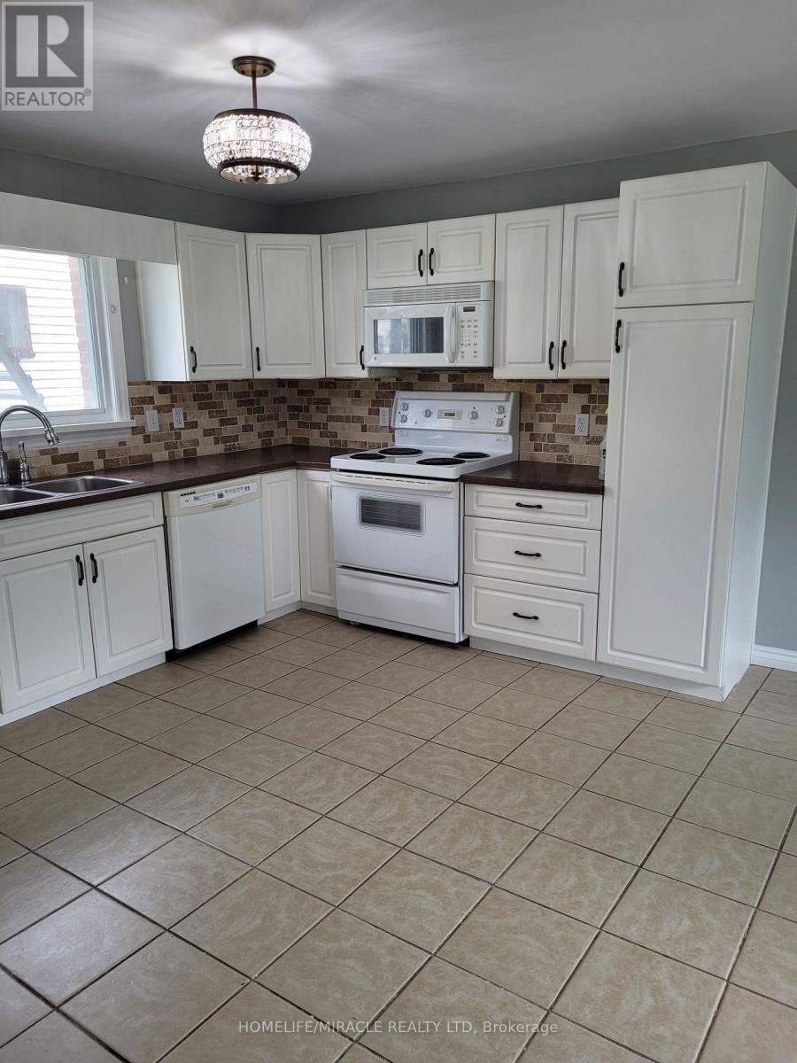 15 Francis Street, Quinte West, Ontario  K8V 1S4 - Photo 9 - X12572852