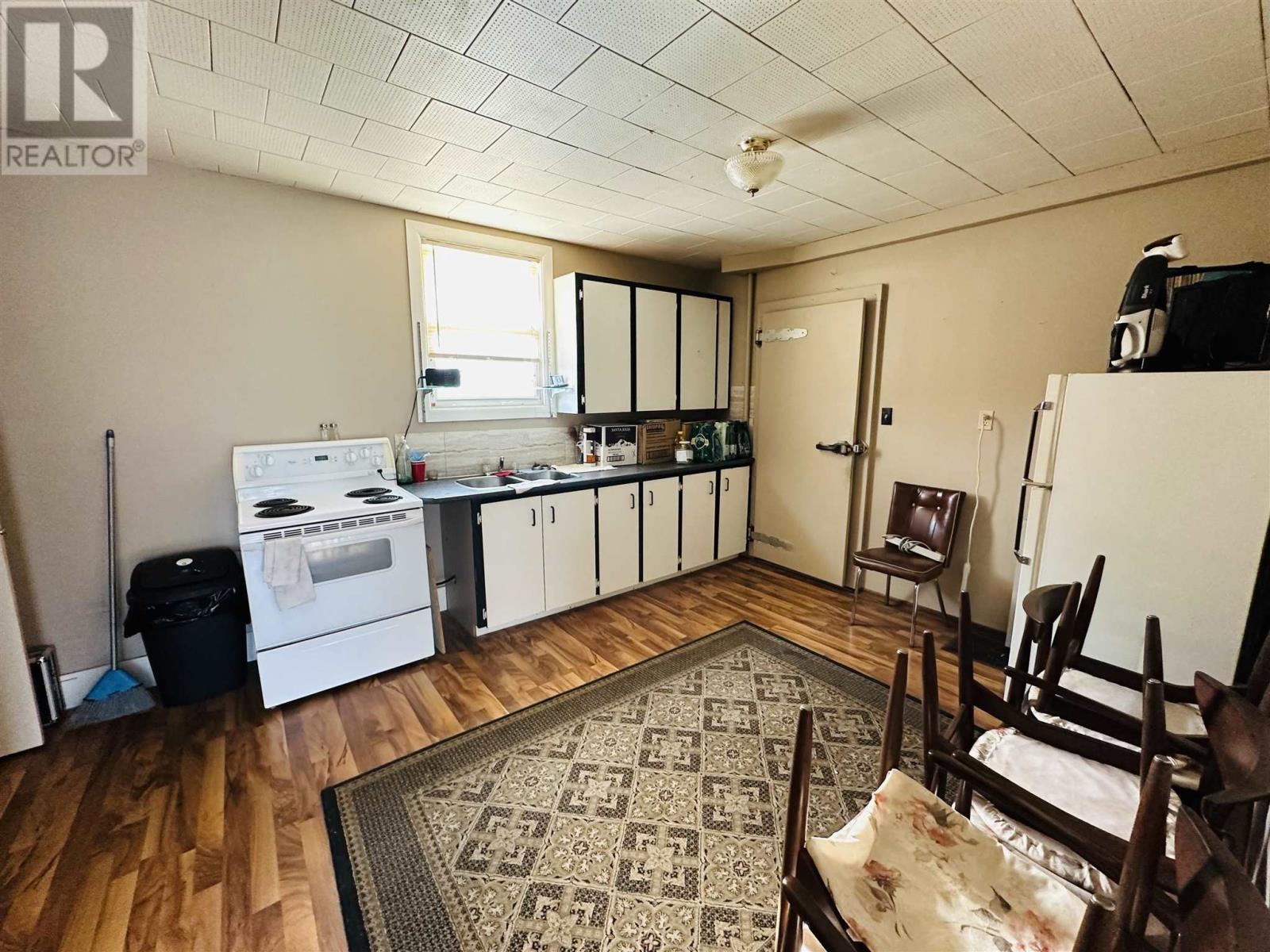 1925 Arthur St W, Thunder Bay, Ontario  P7K 1C7 - Photo 27 - TB251085