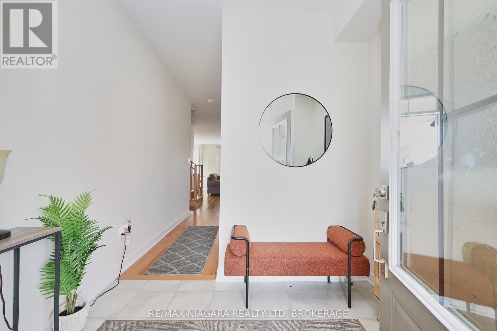 77 Keelson Street, Welland, Ontario  L3B 0M4 - Photo 4 - X12572958