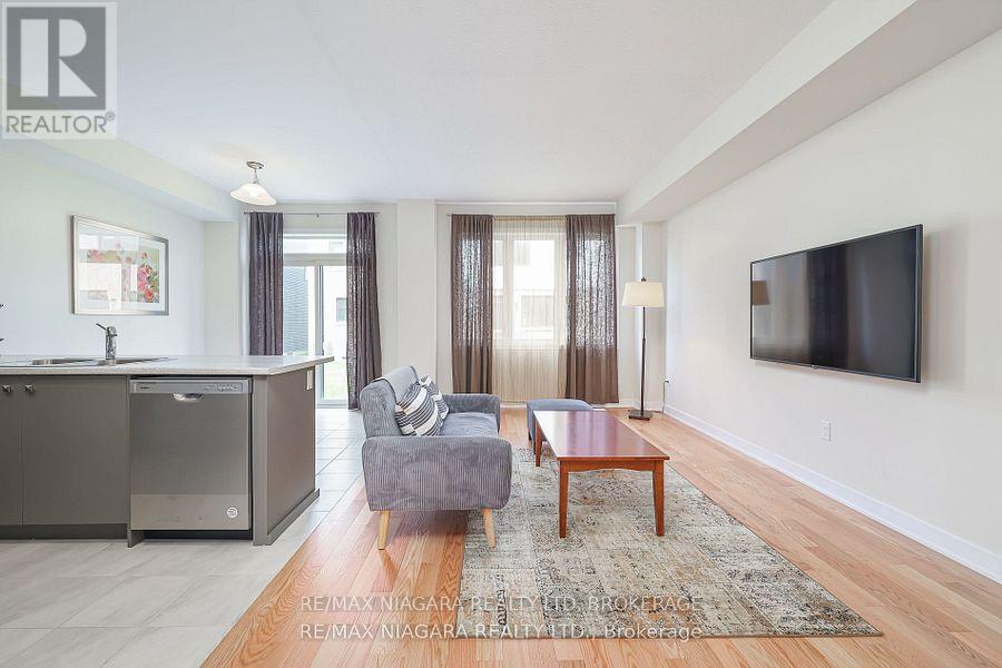 77 Keelson Street, Welland, Ontario  L3B 0M4 - Photo 7 - X12572958