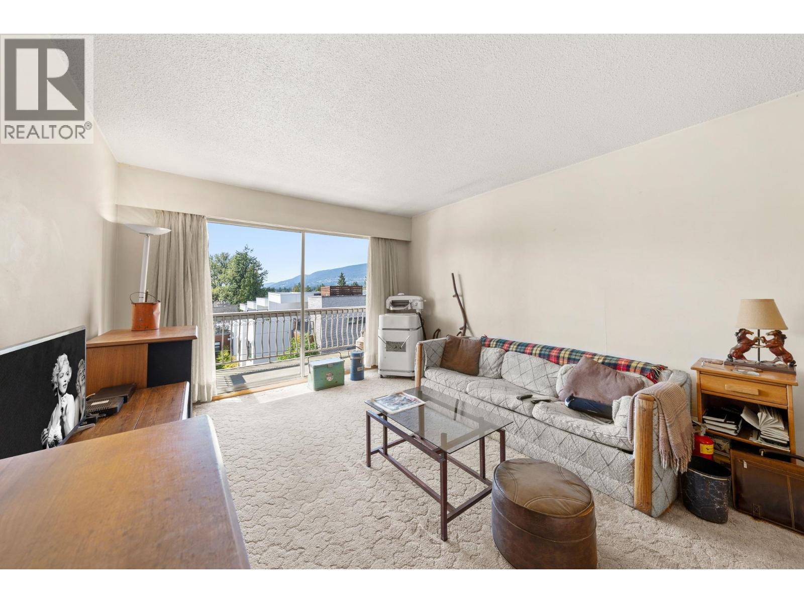 309 135 W 21st Street, North Vancouver, British Columbia  V7M 1Z2 - Photo 3 - R3069639