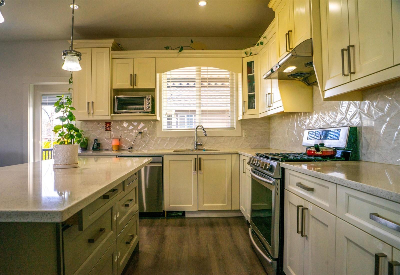 45358 Westview Avenue, Chilliwack Proper West, Chilliwack, British Columbia  V2P 1M1 - Photo 2 - R3067174