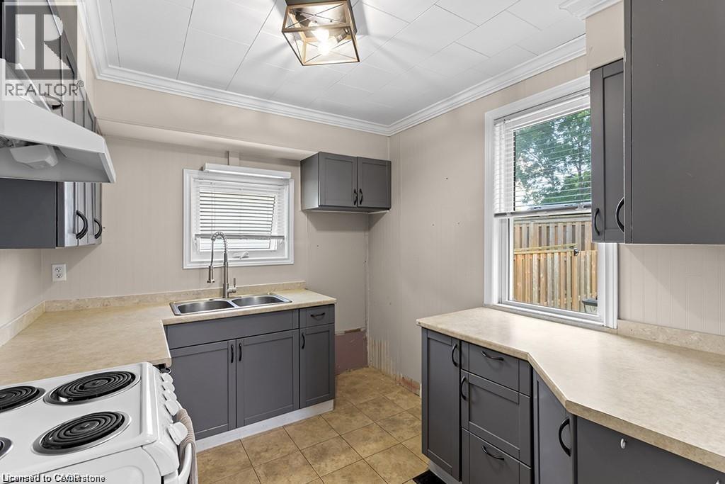 119 7th Street, Hanover, Ontario  N4N 1G3 - Photo 18 - 40780853