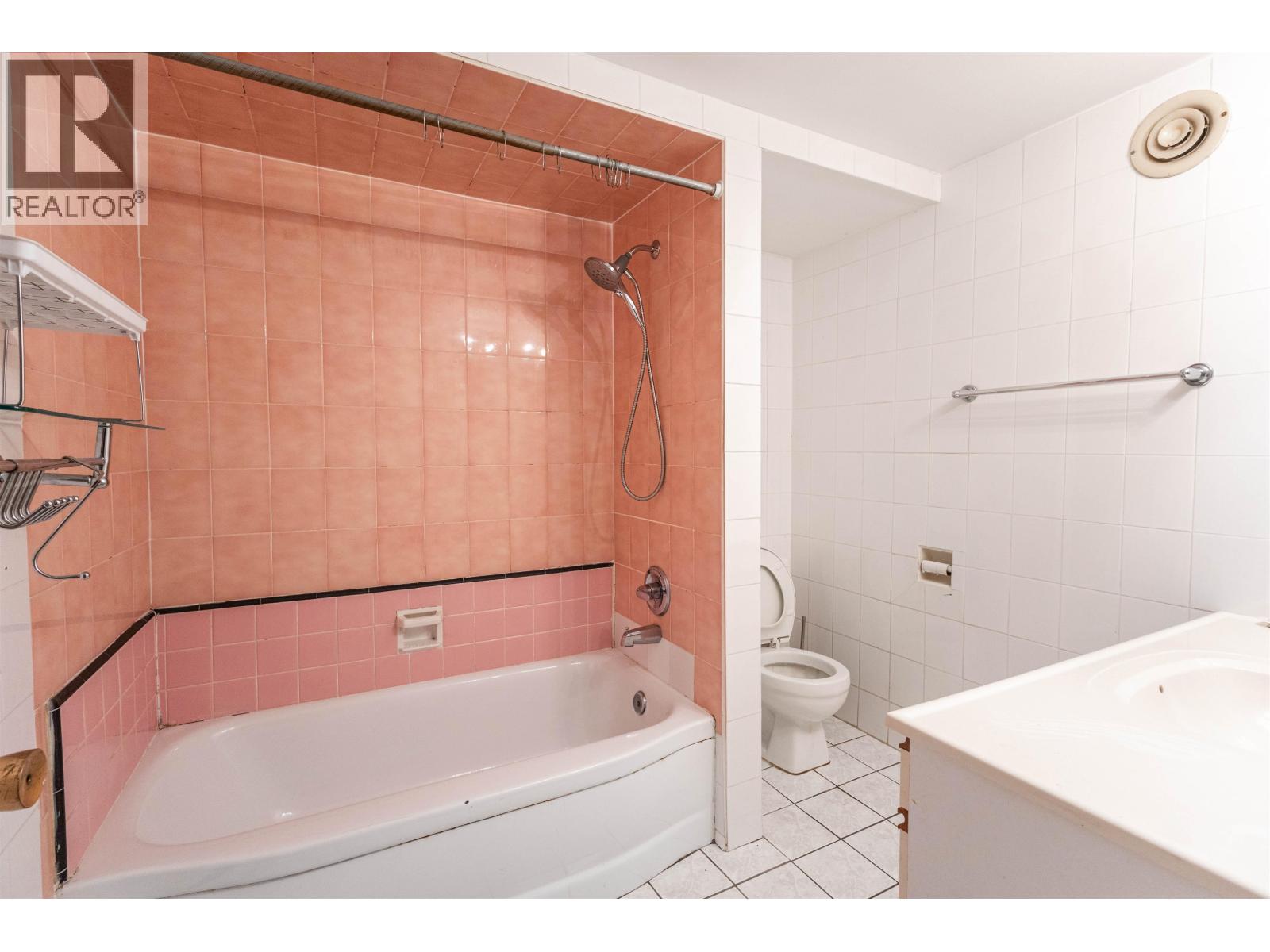 6653 Main Street, Vancouver, British Columbia  V5X 3H3 - Photo 14 - C8074021