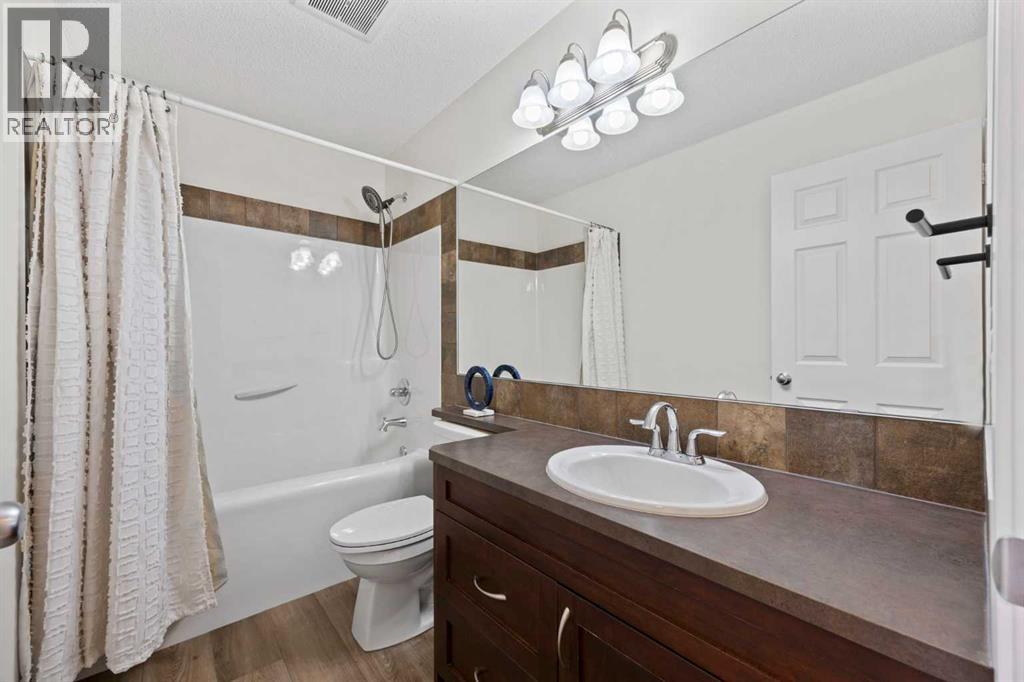8 Brightoncrest Way Se, Calgary, Alberta  T2Z 0V7 - Photo 29 - A2269366
