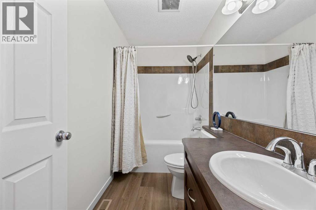 8 Brightoncrest Way Se, Calgary, Alberta  T2Z 0V7 - Photo 30 - A2269366