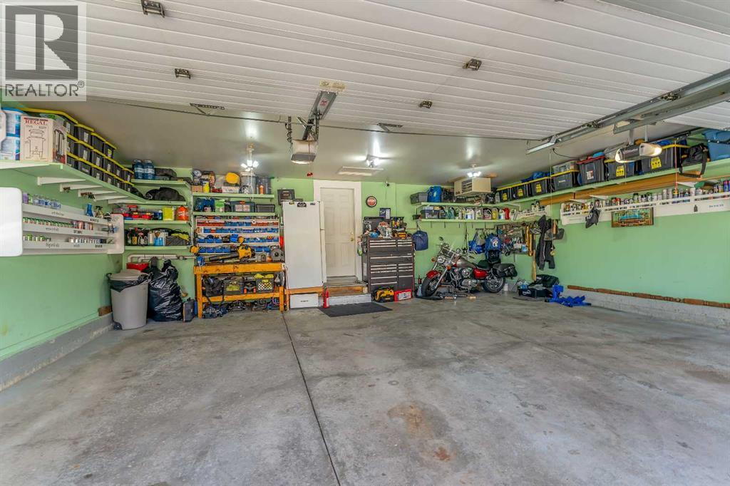 33 Edgevalley Way Nw, Calgary, Alberta  T3A 4X7 - Photo 44 - A2272405