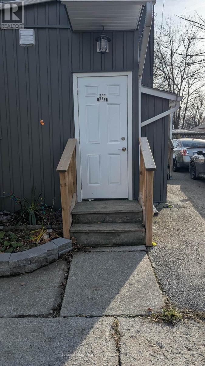 251 Upper - 253 Douro Street, Stratford, Ontario N5A 3S4 - Photo 2 - X12553316