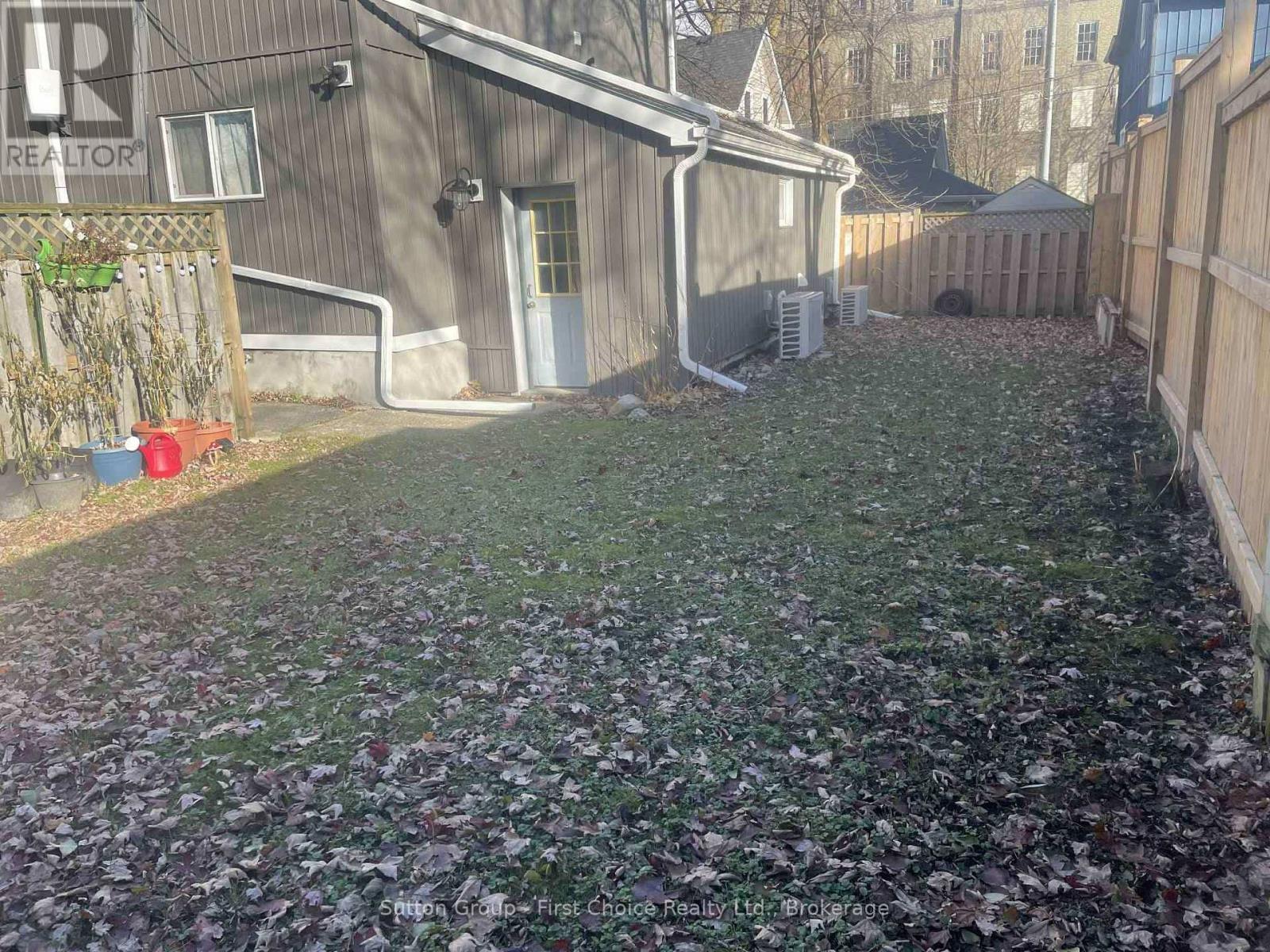 251 Upper - 253 Douro Street, Stratford, Ontario N5A 3S4 - Photo 10 - X12553316