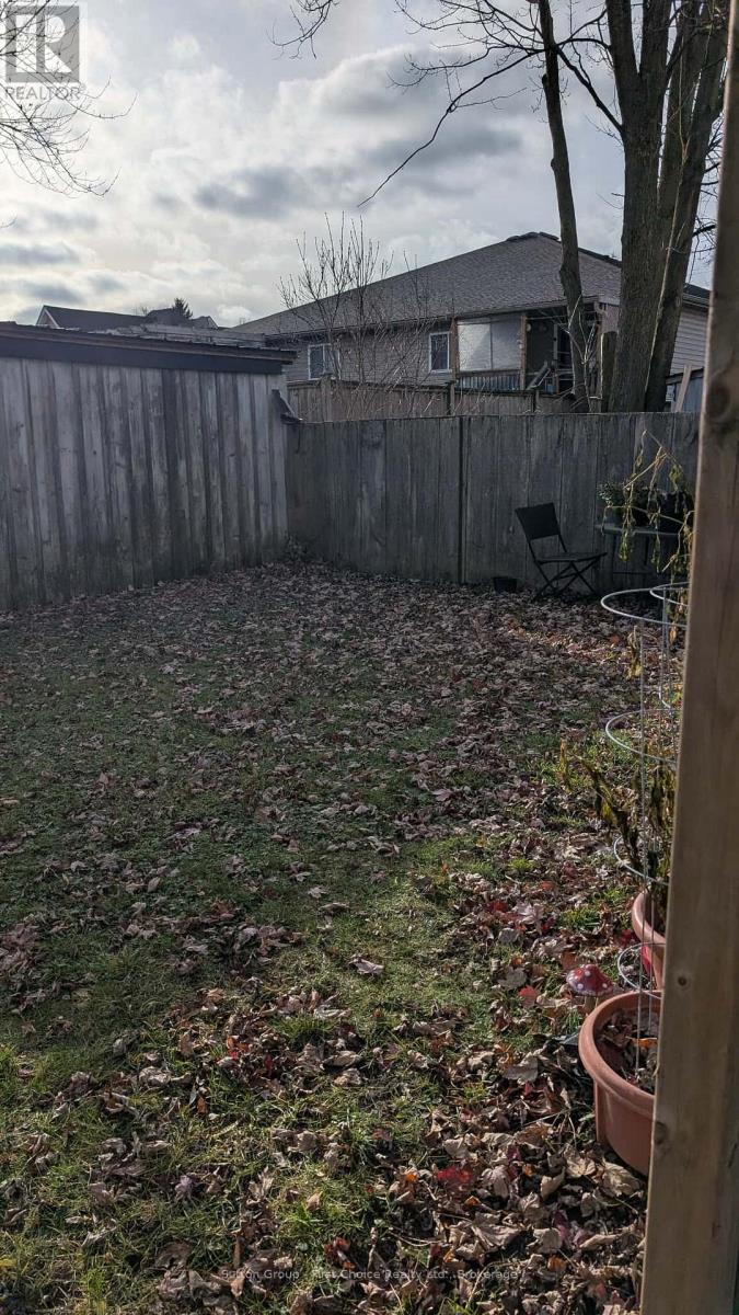 251 Upper - 253 Douro Street, Stratford, Ontario N5A 3S4 - Photo 4 - X12553316