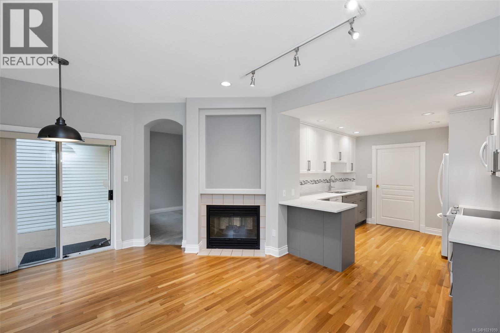 98 530 Marsett Pl, Saanich, British Columbia  V8Z 7J2 - Photo 15 - 1021059