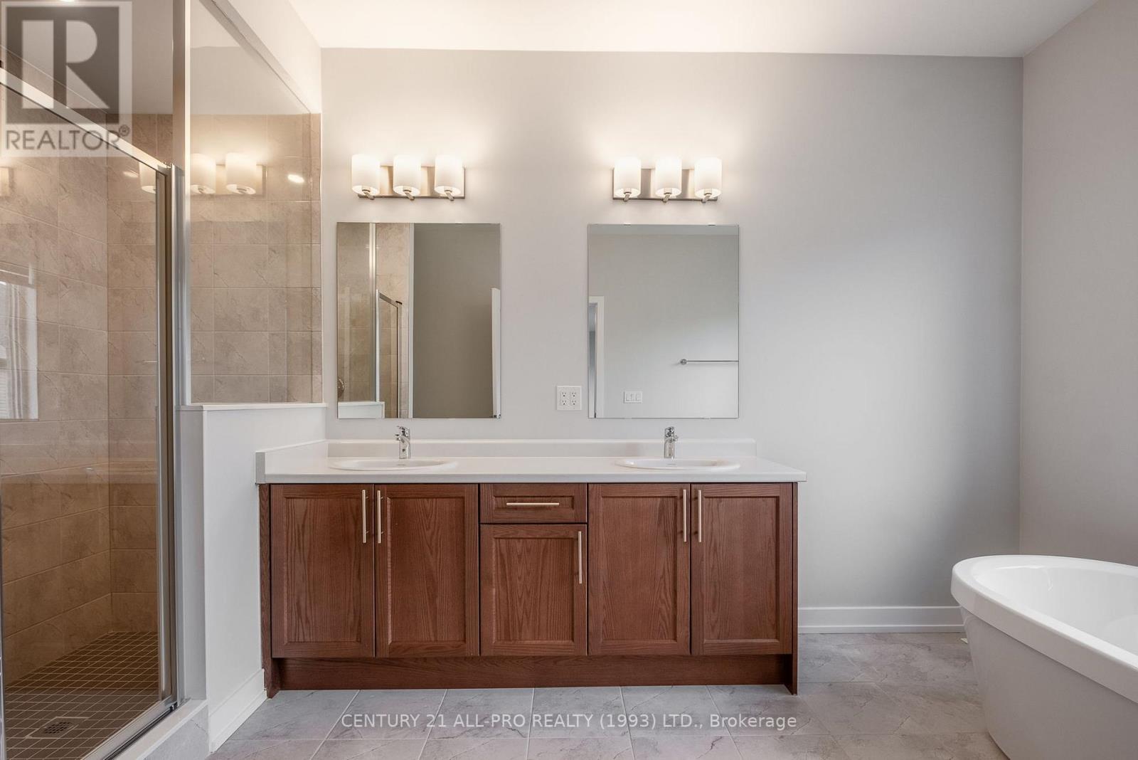 1040 Suddard Avenue, Oshawa, Ontario  L1L 0V5 - Photo 37 - E12407138