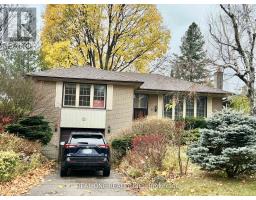 6 FAIRHILL CRESCENT, Toronto, Ontario