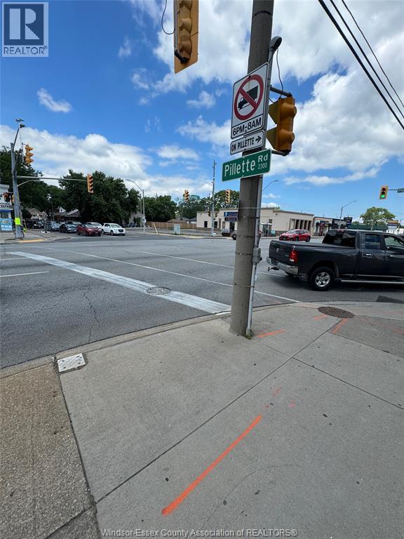 4681 Tecumseh Road East, Windsor, Ontario N8W 1K8 - Photo 2 - 25029496