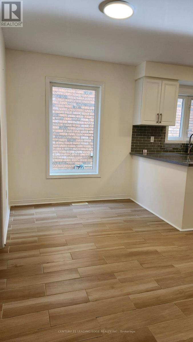 7 Angela Court, Markham, Ontario  L3S 4K8 - Photo 5 - N12555606