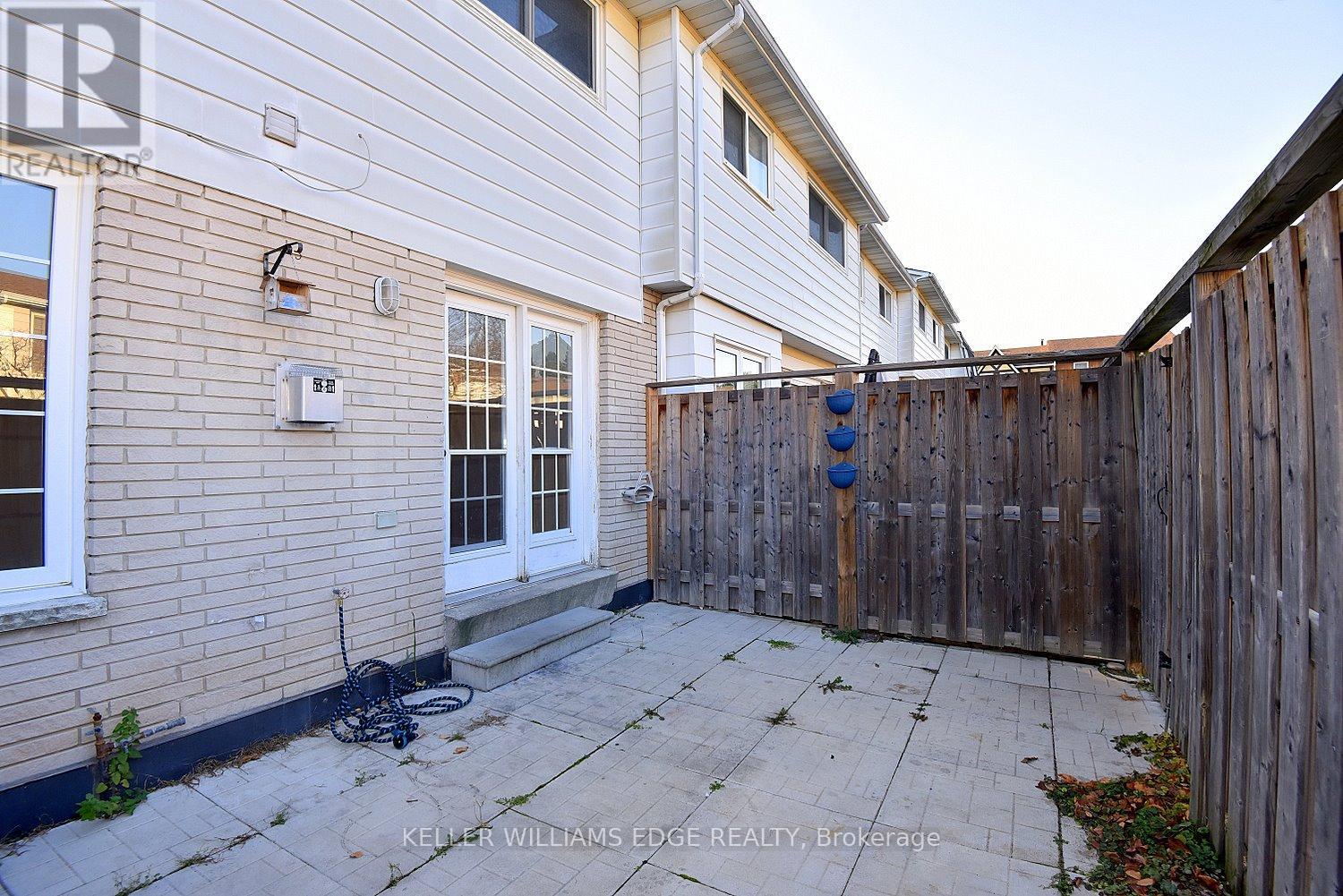 6 - 2254 Upper Middle Road, Burlington, Ontario  L7P 2Z9 - Photo 41 - W12252960