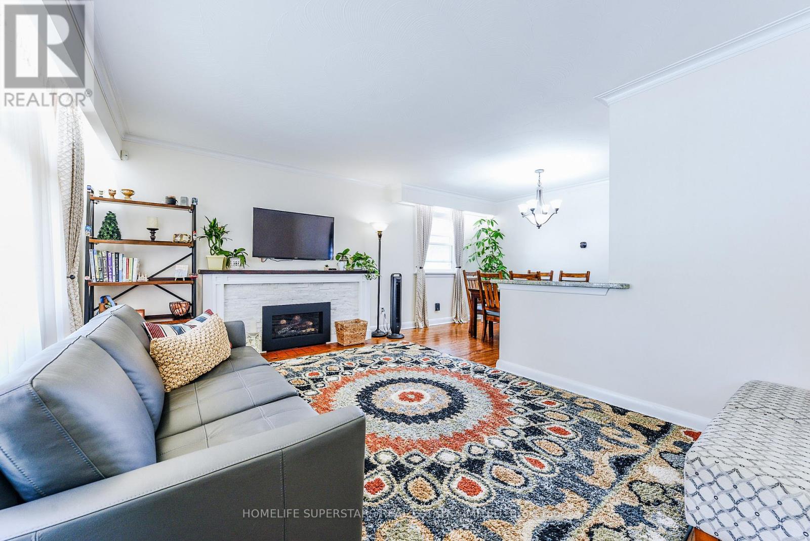 3987 Bloor Street W, Toronto, Ontario  M9B 1M2 - Photo 5 - W12378836