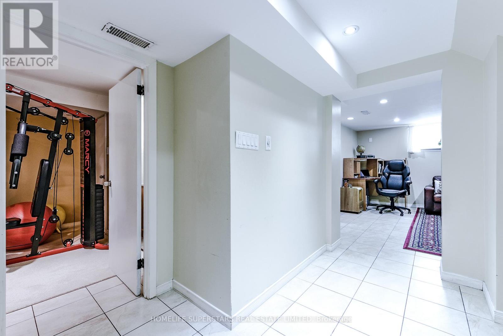 3987 Bloor Street W, Toronto, Ontario  M9B 1M2 - Photo 35 - W12378836