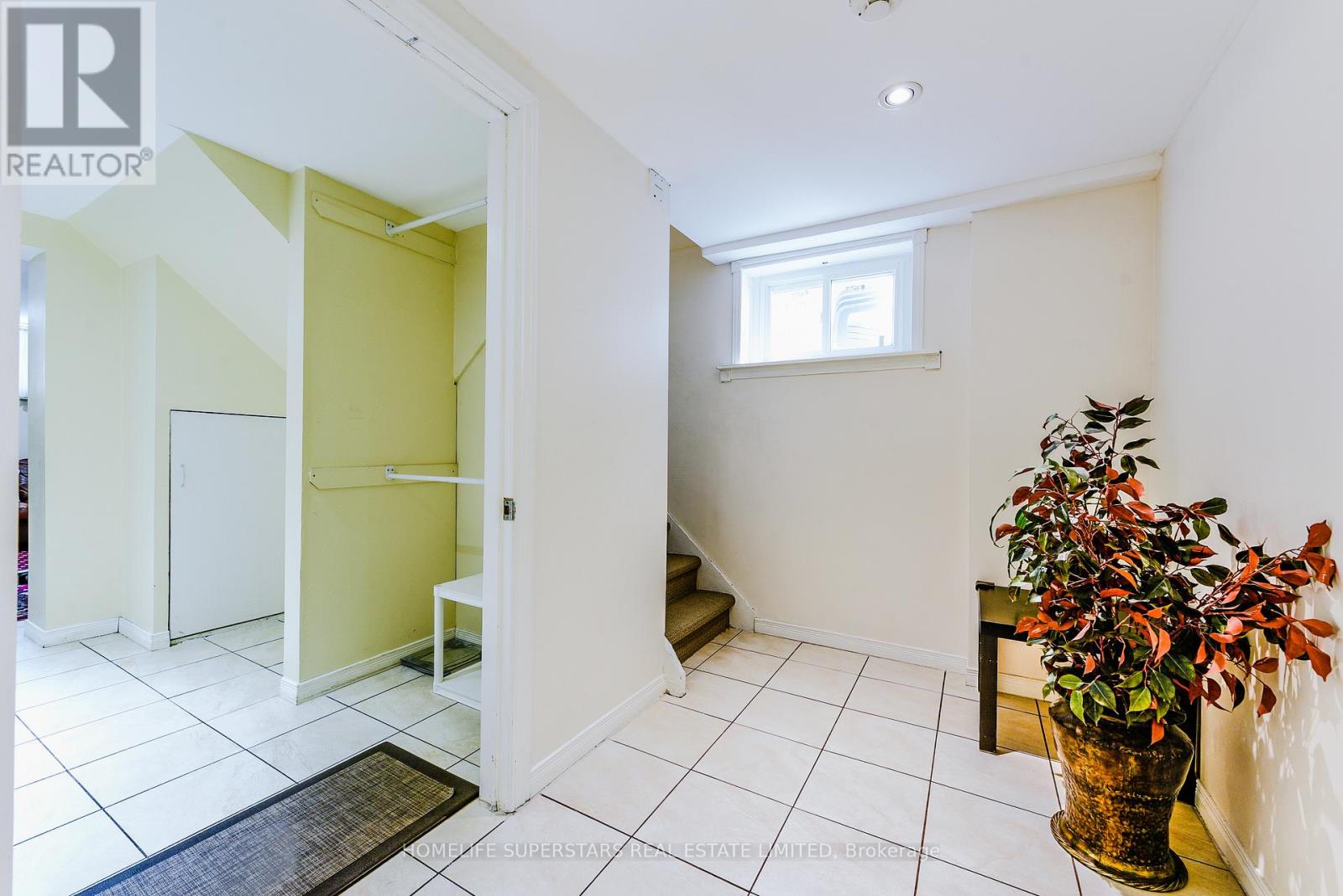 3987 Bloor Street W, Toronto, Ontario  M9B 1M2 - Photo 32 - W12378836