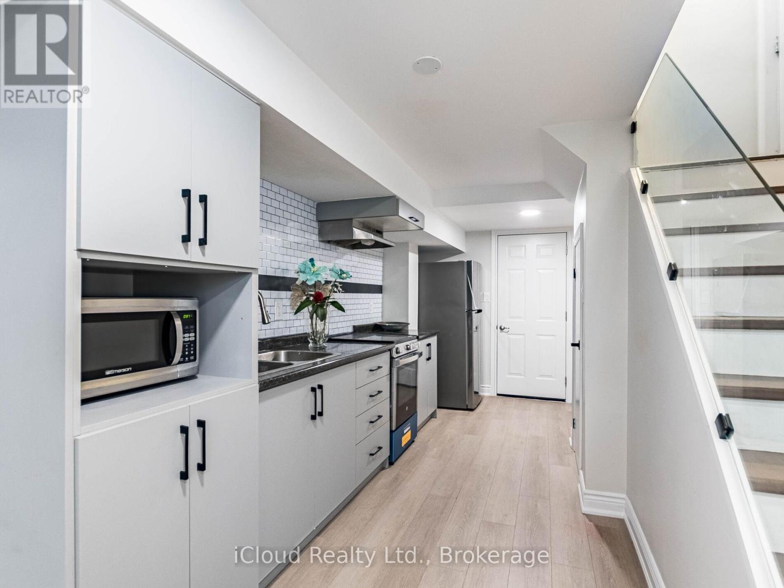 Basement - 109 Kaitting Trail, Oakville, Ontario  L6M 0T6 - Photo 15 - W12482428