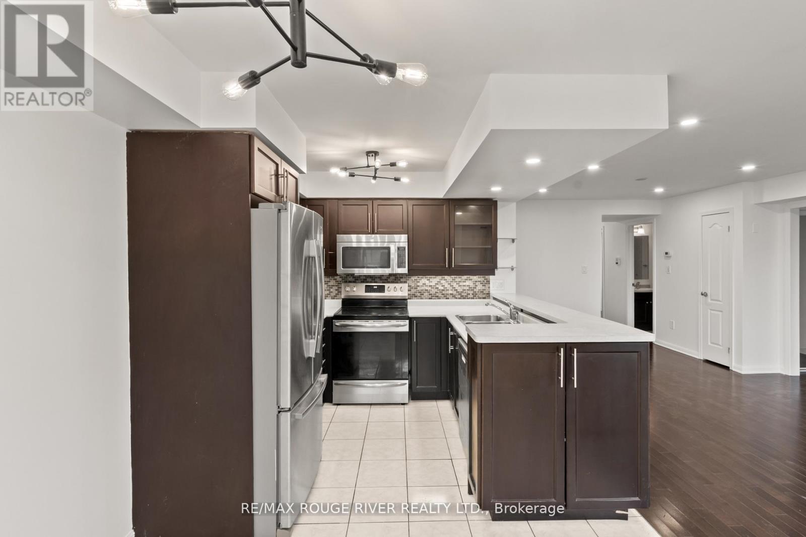 304 - 1725 Pure Springs Boulevard, Pickering, Ontario  L1X 0C4 - Photo 8 - E12572952