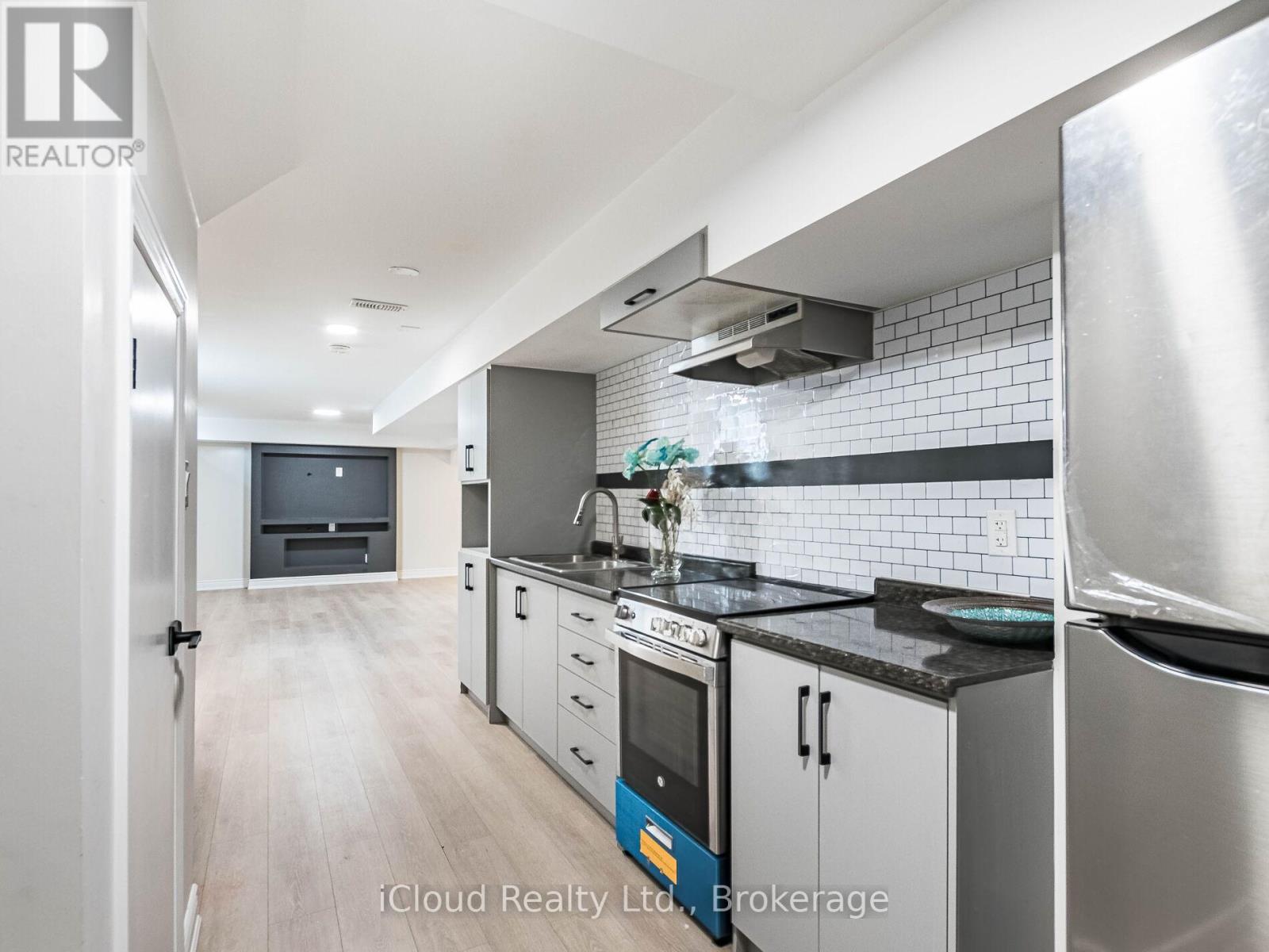 Basement - 109 Kaitting Trail, Oakville, Ontario  L6M 0T6 - Photo 16 - W12482428