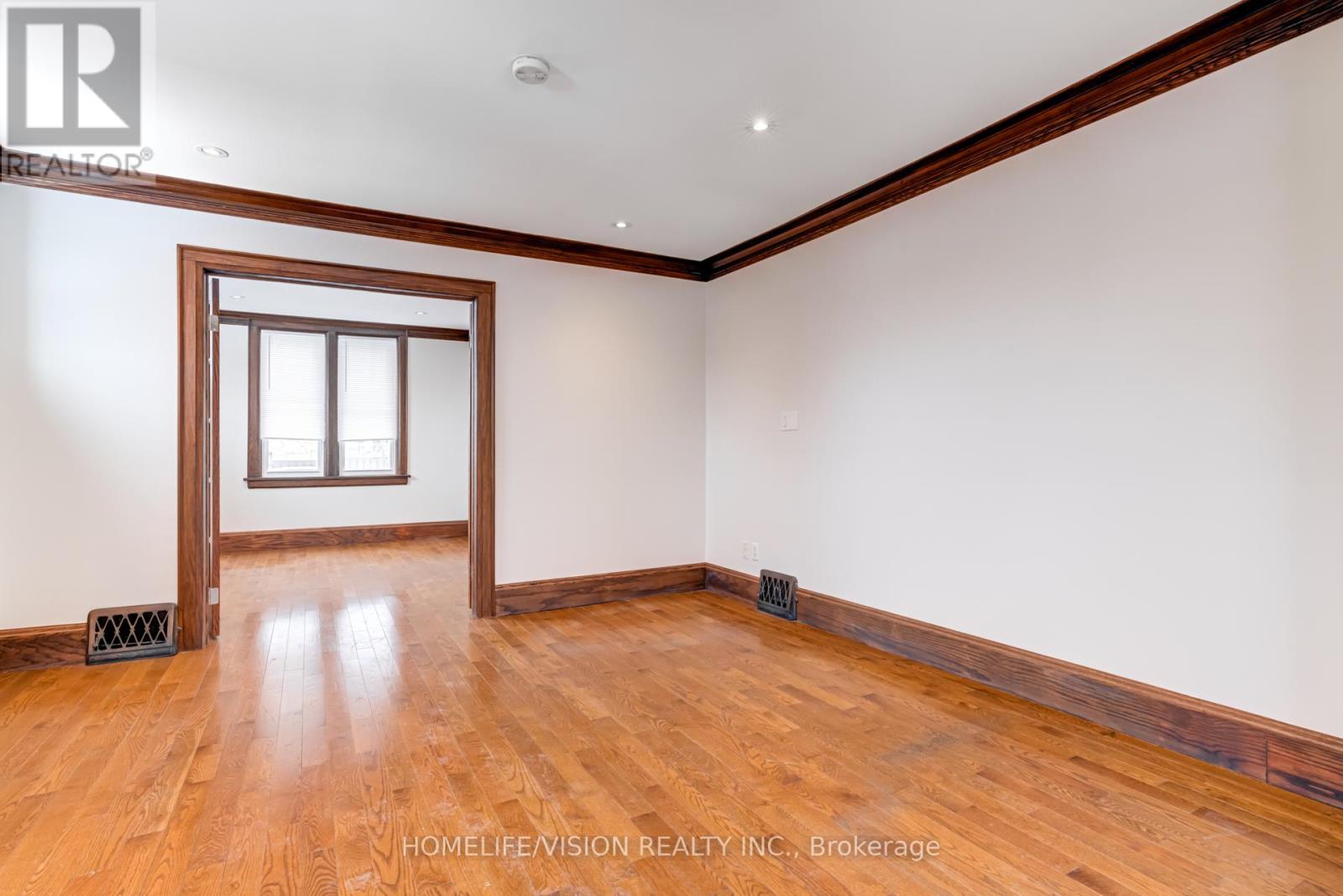 123 Mary Street E, Whitby, Ontario  L1N 2P3 - Photo 5 - E12572970