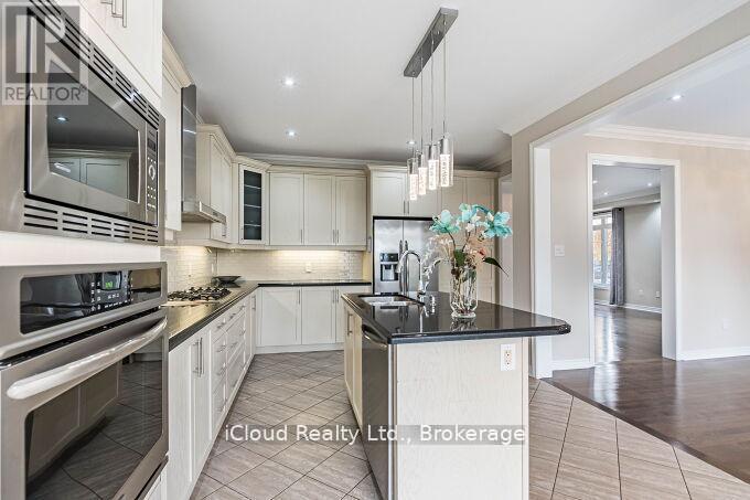 109 Kaitting Trail, Oakville, Ontario L6M 0T6 - Photo 16 - W12531894