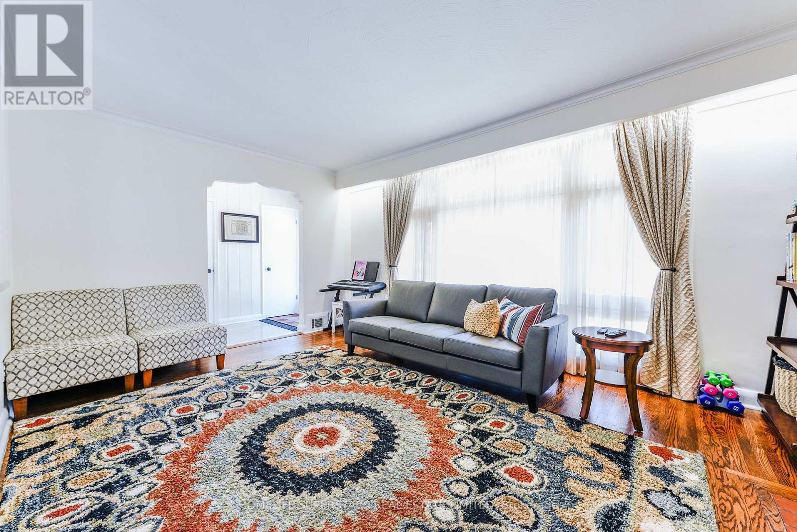 3987 Bloor Street W, Toronto, Ontario  M9B 1M2 - Photo 7 - W12378836