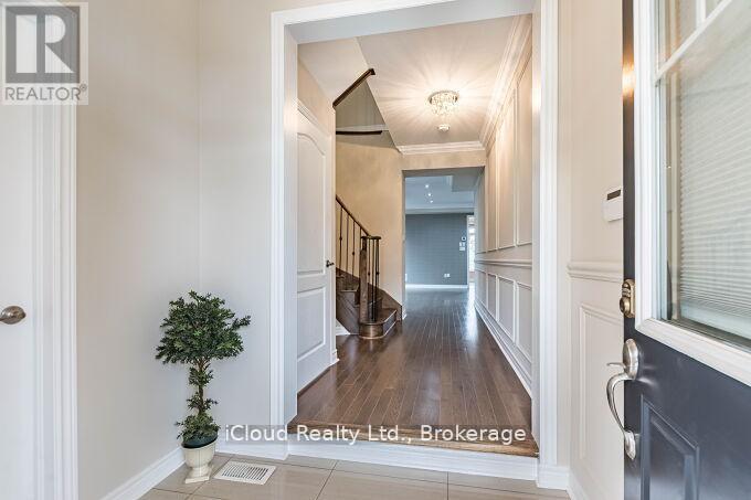 109 Kaitting Trail, Oakville, Ontario L6M 0T6 - Photo 5 - W12531894