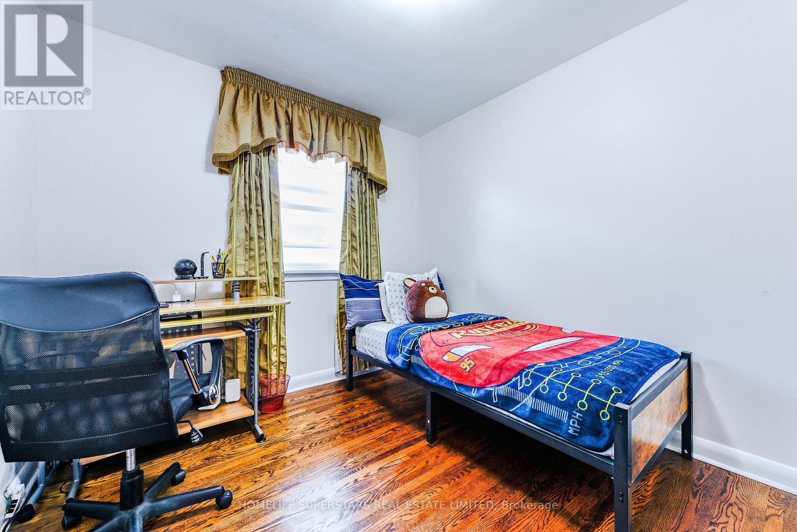 3987 Bloor Street W, Toronto, Ontario  M9B 1M2 - Photo 19 - W12378836