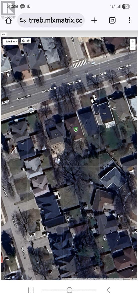 3991 BLOOR STREET W, Toronto, Ontario