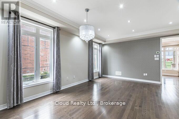 109 Kaitting Trail, Oakville, Ontario L6M 0T6 - Photo 7 - W12531894