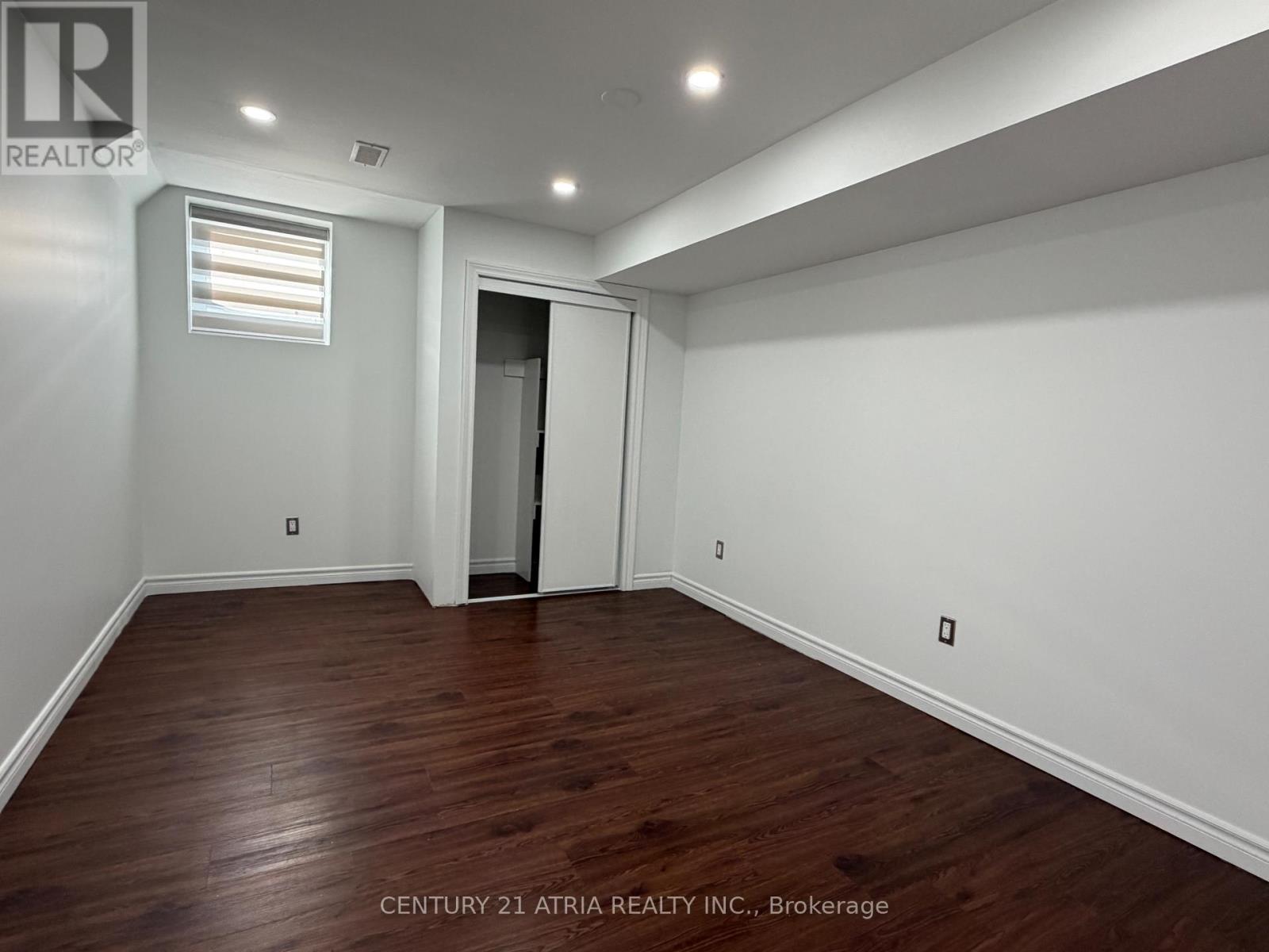 31 Seggar Avenue, Ajax, Ontario  L1T 4E2 - Photo 10 - E12536356