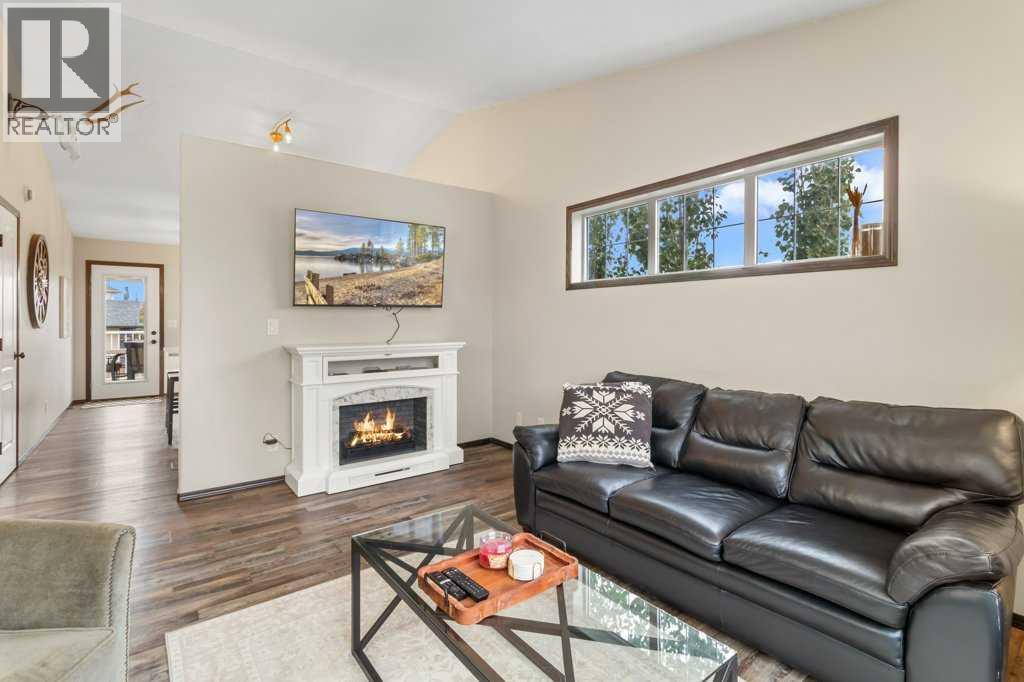 90 Larsen Crescent, Red Deer, Alberta  T4R 0J1 - Photo 12 - A2261323