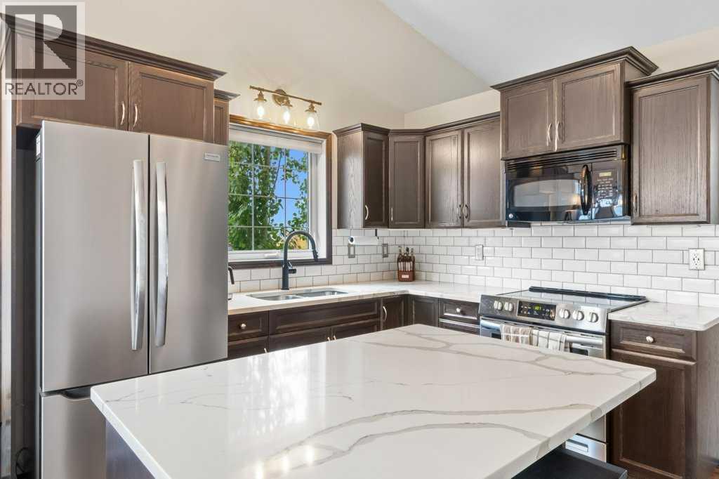 90 Larsen Crescent, Red Deer, Alberta  T4R 0J1 - Photo 6 - A2261323