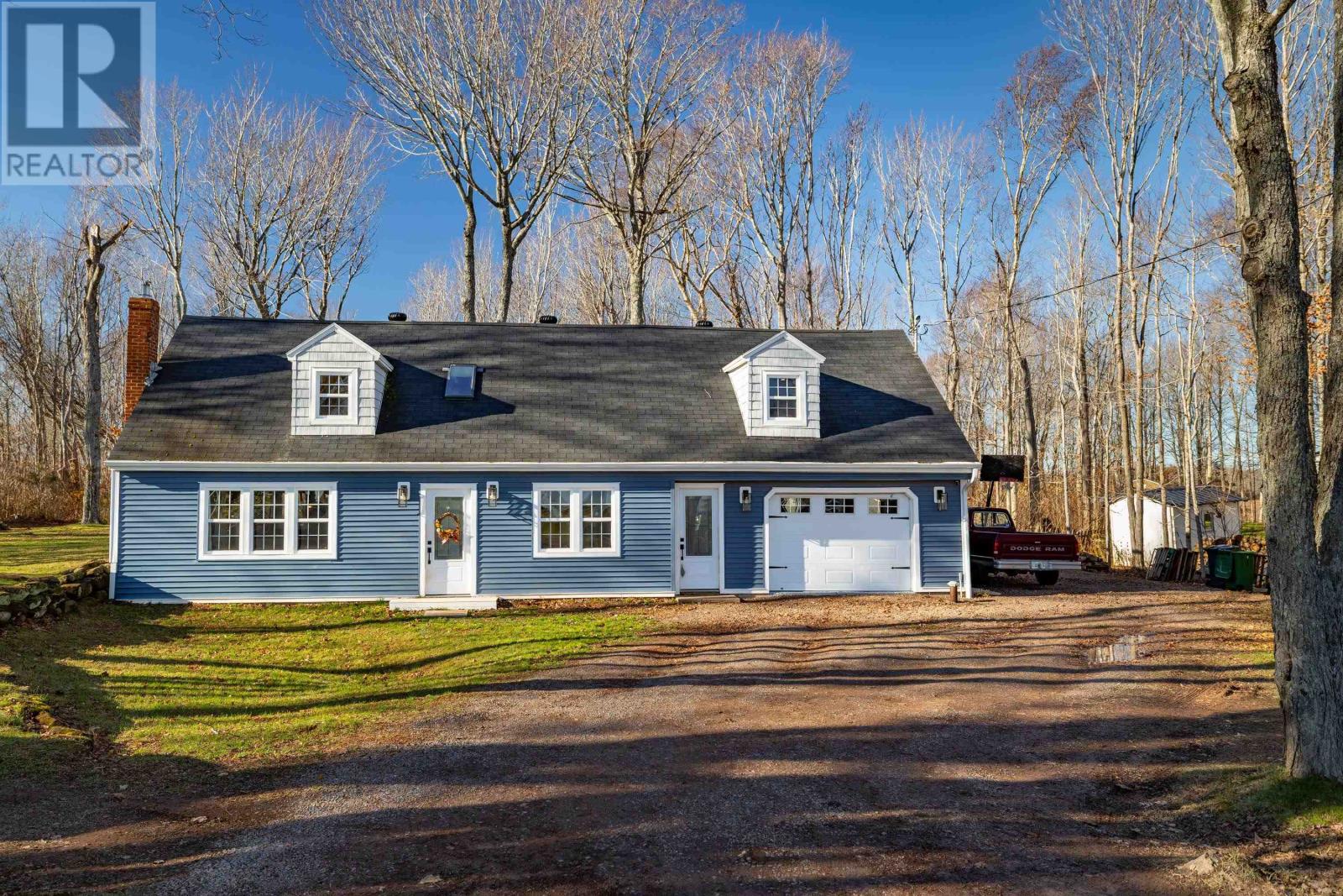 636 Colville Road, North Wiltshire, Prince Edward Island  C0A 1Y0 - Photo 1 - 202528488