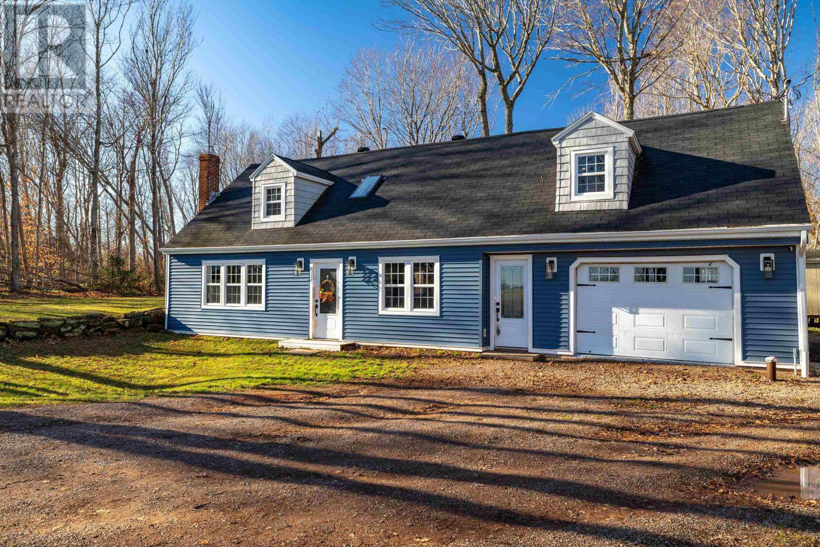 636 Colville Road, North Wiltshire, Prince Edward Island  C0A 1Y0 - Photo 6 - 202528488