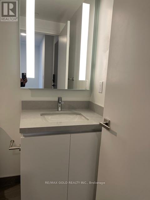 4202 - 4015 The Exchange Street, Mississauga, Ontario L5B 0N9 - Photo 21 - W12572554