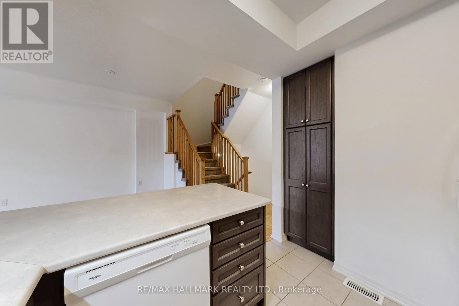 106 Bravo Lane, Newmarket, Ontario  L3X 0L3 - Photo 14 - N12572876